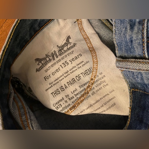 Vintage Levi’s Jeans - Picture 4 of 5